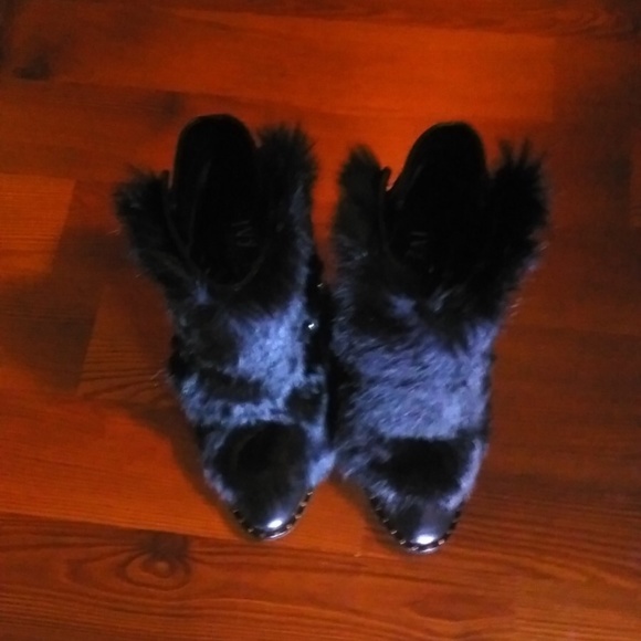 GORGEOUS BOOTS Swiss Genuine Rabbit Fur Wedge Boot Gorgeous - Picture 6 of 6